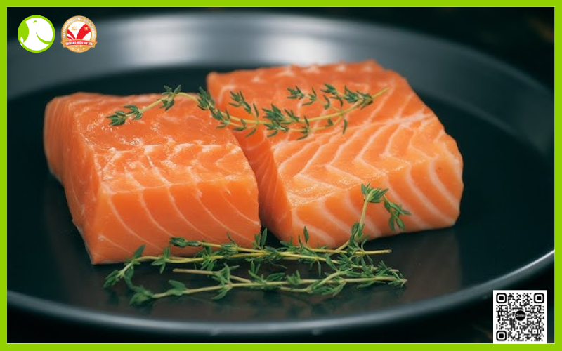 Ăn sashimi cá hồi có tốt không