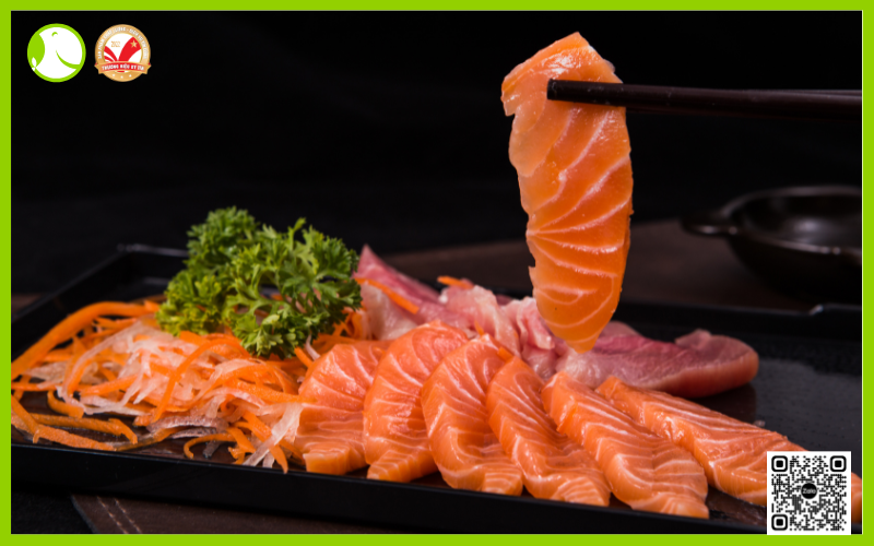cách ăn sashimi cá hồi chuẩn Nhật