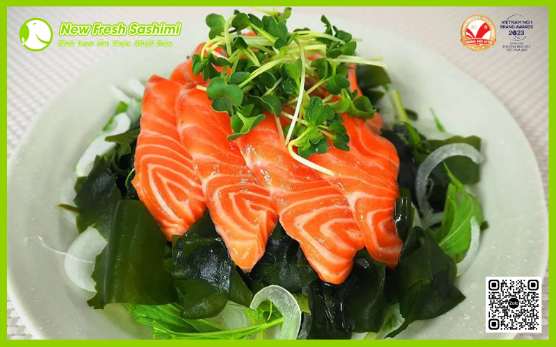 rong biển tươi nguyên liệu ăn kèm cùng sashimi